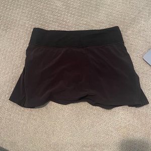 Lululemon Black mini skirt